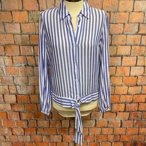 LC Lauren‎ Conrad Tie Front Shirt